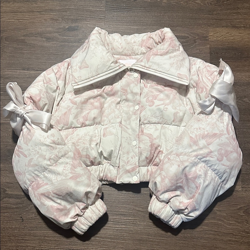 EUC SELKIE CROPPED BOW MARSHMALLOW PUFFER JACKET - Picture 4 of 5